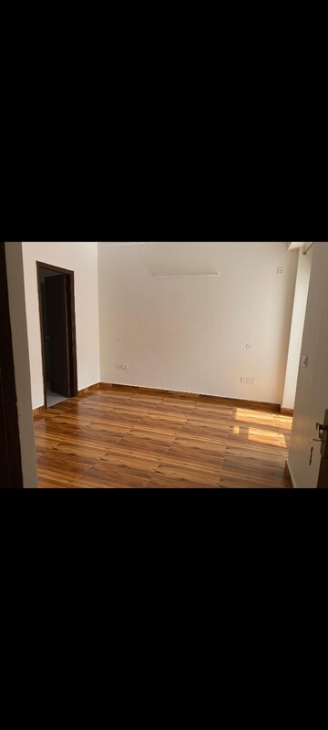 Room in 2 BHK Apartment at Mussoorie Road – for Sale