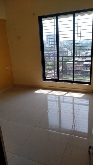Room in 1.5 BHK Apartment at New Panvel West – for Sale