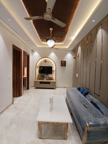 Parking in 3 BHK Builder Floor at Sector 1 Greater Noida – for Sale
