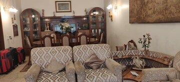 Living Room in 6 BHK Villa at Panchsheel Park – for Sale