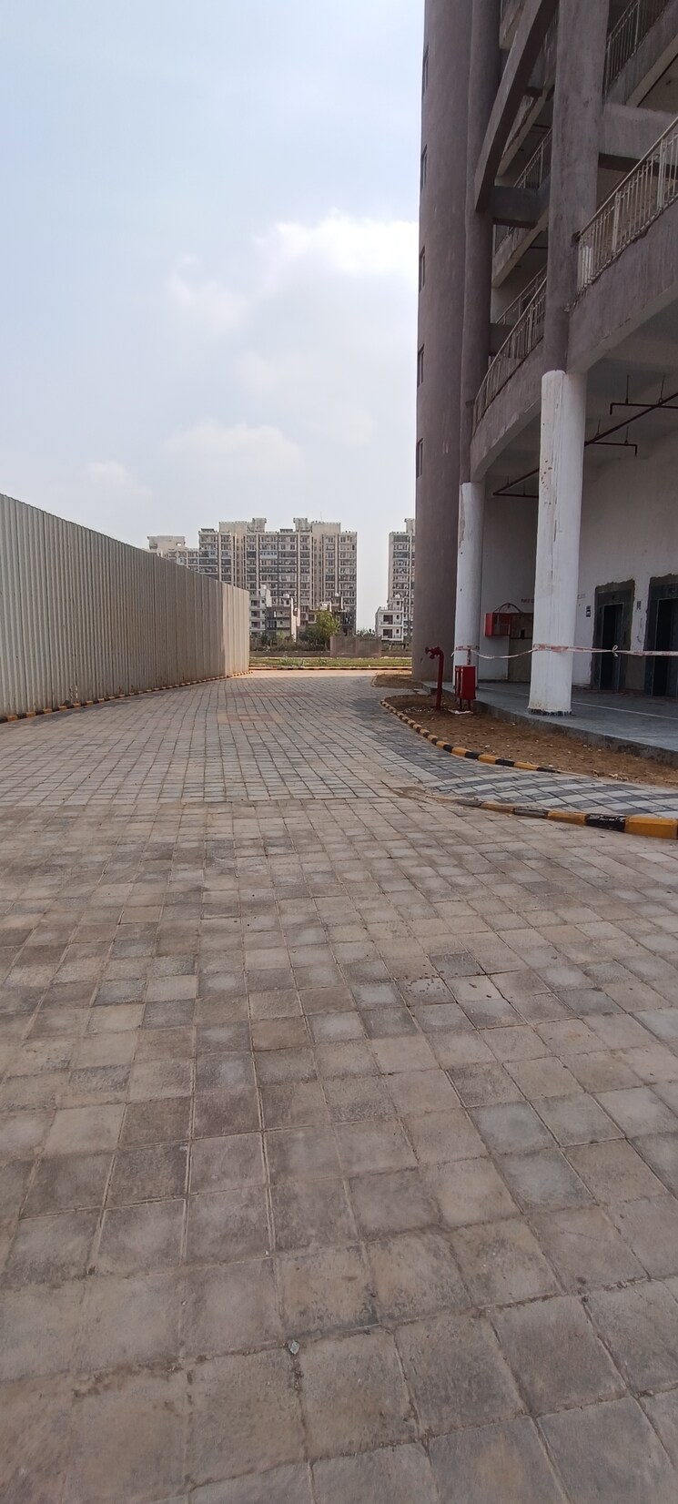  Parking, ild-greens 3.5 Bedroom 2200 Sq.Ft. Apartment In Sector 37c Gurgaon 8283877