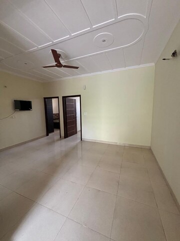 Utility Room in 3 BHK Apartment at Ninex City, Sector 76 – for Rent