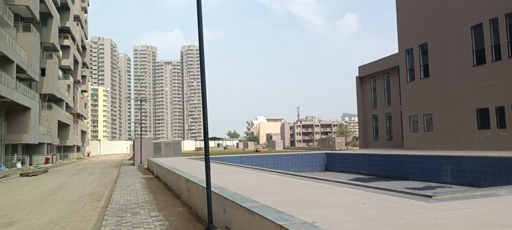 Balcony, ild-greens 3.5 Bedroom 2200 Sq.Ft. Apartment In Sector 37c Gurgaon 8283877