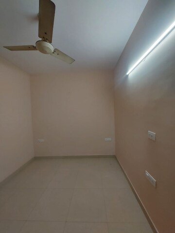 Room in 2 BHK Builder Floor at Paschim Vihar – for Rent