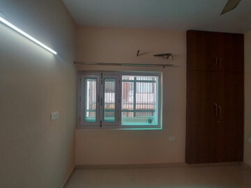 Bedroom in 2 BHK Builder Floor at Paschim Vihar – for Rent