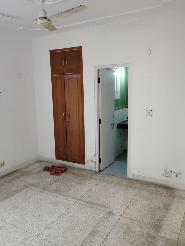 Room, alok-vihar 2 Bedroom 880 Sq.Ft. Apartment In Sector 50 Noida 8284012