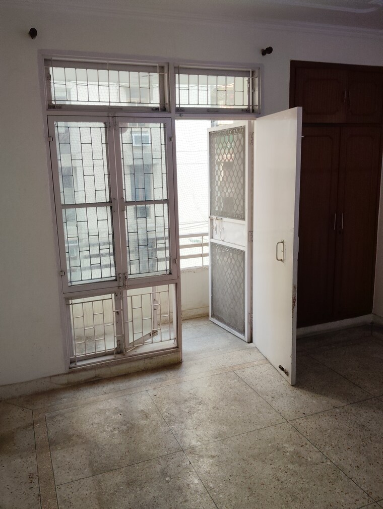 Room, alok-vihar 2 Bedroom 880 Sq.Ft. Apartment In Sector 50 Noida 8284012