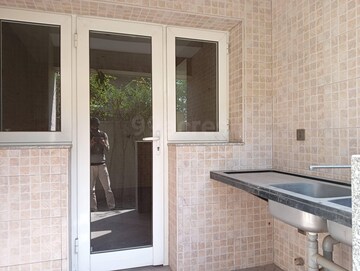 Kitchen in 4 BHK Builder Floor at SS Linden, Sector 84 – for Sale