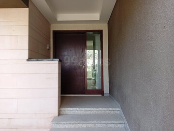 Room in 4 BHK Builder Floor at SS Linden, Sector 84 – for Sale