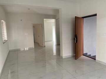Room in 5 BHK Apartment at Radiance Blossom, Budigere Cross – for Sale
