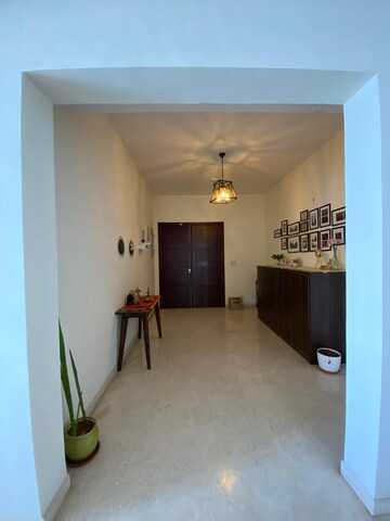 Room in 4 BHK Apartment at Prestige White Meadows, Whitefield – for Sale