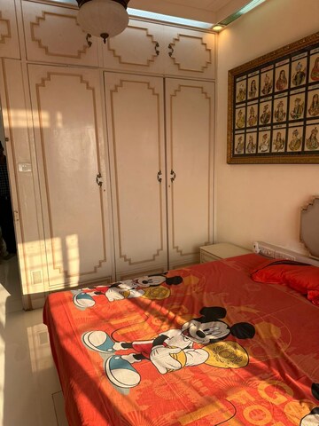 2 BHK Apartment For Rent in Grant Road