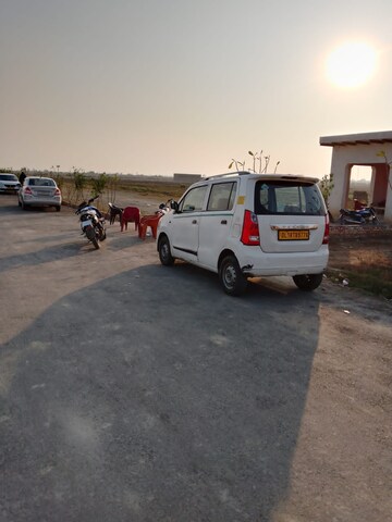  Plot For Sale in Jewar