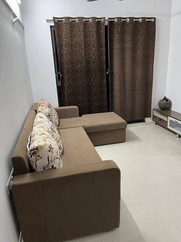 2 BHK Apartment For Rent in Lodha Palava Florea A To D, Dombivli East