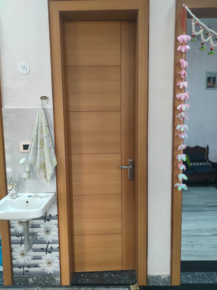 undefined, sector 40 5 Bedroom 162 Sq.Mt. Independent House In Sector 40 Noida 8284196