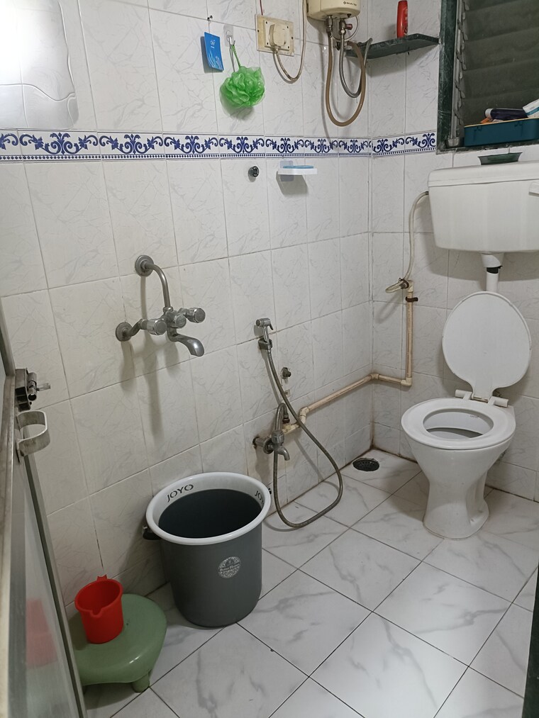 Attached Bathroom, seawoods west 2.5 Bedroom 750 Sq.Ft. Apartment In Seawoods West Navi Mumbai 8284208