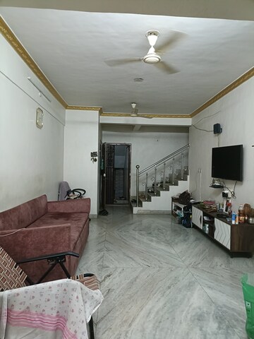 Bedroom in 2.5 BHK Apartment at Seawoods West – for Sale
