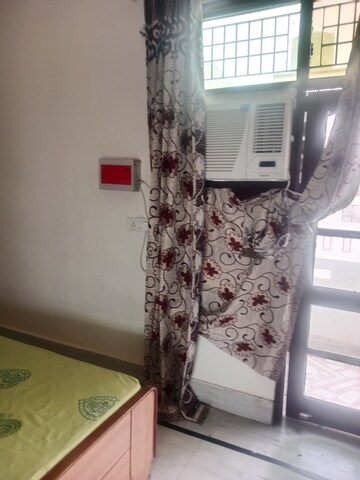Bathroom in 1 BHK Builder Floor at Sector 18 – for Rent