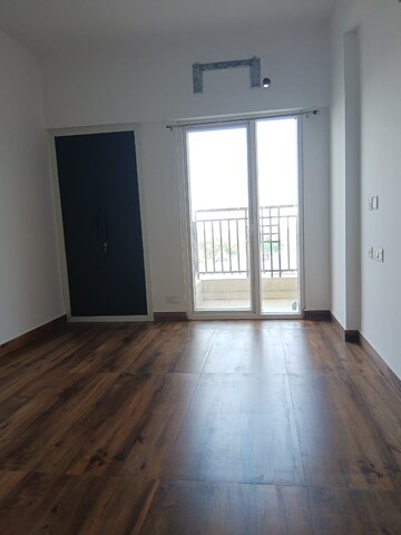 Room in 2 BHK Apartment at Ace Divino, Sector 1 Greater Noida – for Rent