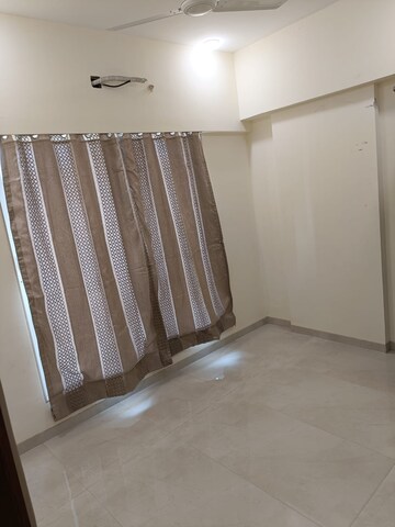 Room in 1 BHK Apartment at Devika Towers, Collectors Colony – for Rent