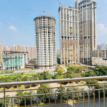 3.5 BHK Apartment For Rent in Aims Golf City, Noida Central