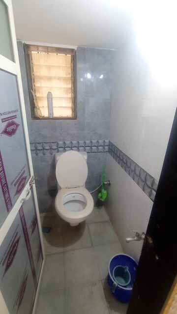 Bathroom in 1 BHK Apartment at Dombivli West – for Rent