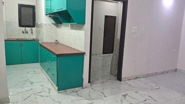 Building Lobby in 2.5 BHK Apartment at BPTP Mansions, Sector 66 – for Sale