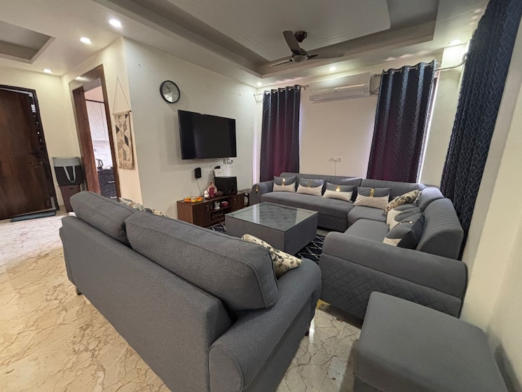 Living Room, the-legend-one 3 Bedroom 1550 Sq.Ft. Builder Floor In Sector 57 Gurgaon 8284402