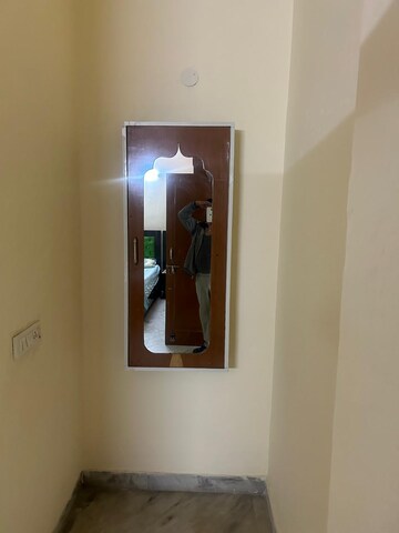 Furnished Amenities in 2.5 BHK Independent House at Sector 38 – for Rent
