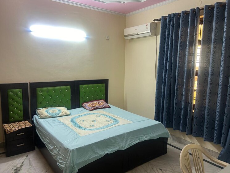 Bedroom, sector 38 2.5 Bedroom 800 Sq.Ft. Independent House In Sector 38 Gurgaon 8284421