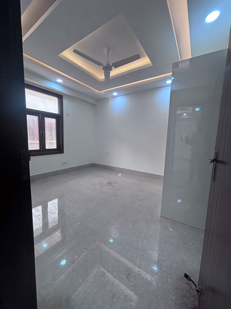 Kitchen, navjeevan vihar 3 Bedroom 1300 Sq.Ft. Builder Floor In Navjeevan Vihar Delhi 8284442