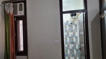 Room in 2 BHK Builder Floor at Siddharth Nagar – for Rent