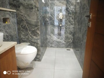 Bathroom in 2.5 BHK Builder Floor at Sushant Lok 3, Sector 57 – for Sale