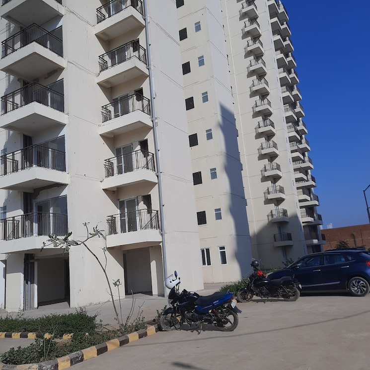 Exterior View, pivotal-paradise 2 Bedroom 657 Sq.Ft. Apartment In Sector 62 Gurgaon 8284551