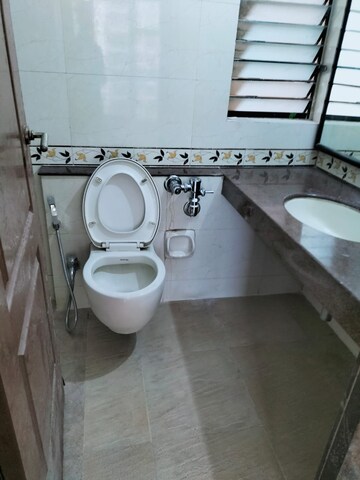 3 BHK Apartment For Rent in K Raheja Heights, Malad East