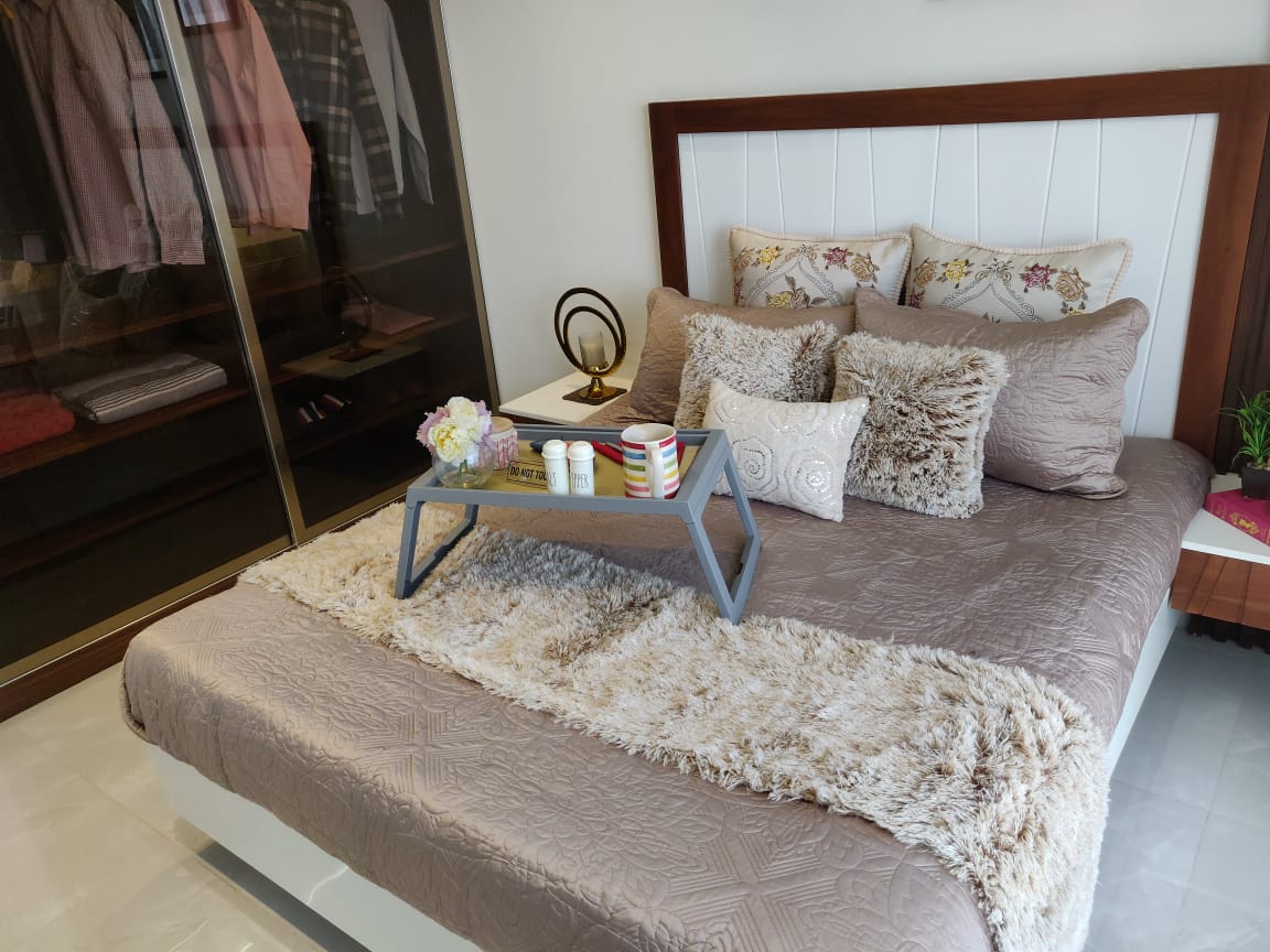 1 BHK 600 Sq.Ft. Apartment in JP North