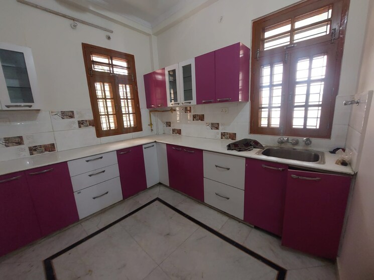 Kitchen, dlf-vibhuti-khand 3 Bedroom 1623 Sq.Ft. Builder Floor In Gomti Nagar Lucknow 8284625