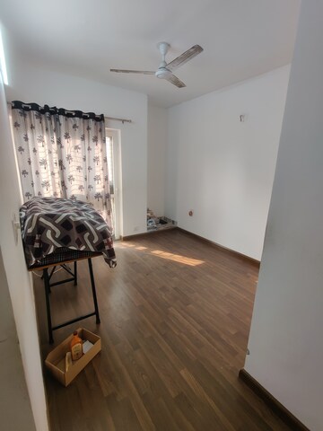 Room in 3 BHK Builder Floor at BPTP Park Elite Floors Sector 88, Sector 88 – for Rent