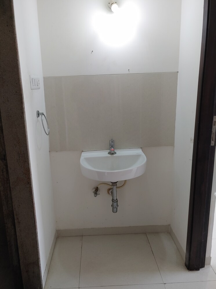 Bathroom, puranik-aldea-anexo 2 Bedroom 798 Sq.Ft. Apartment In Baner Pune 8284697