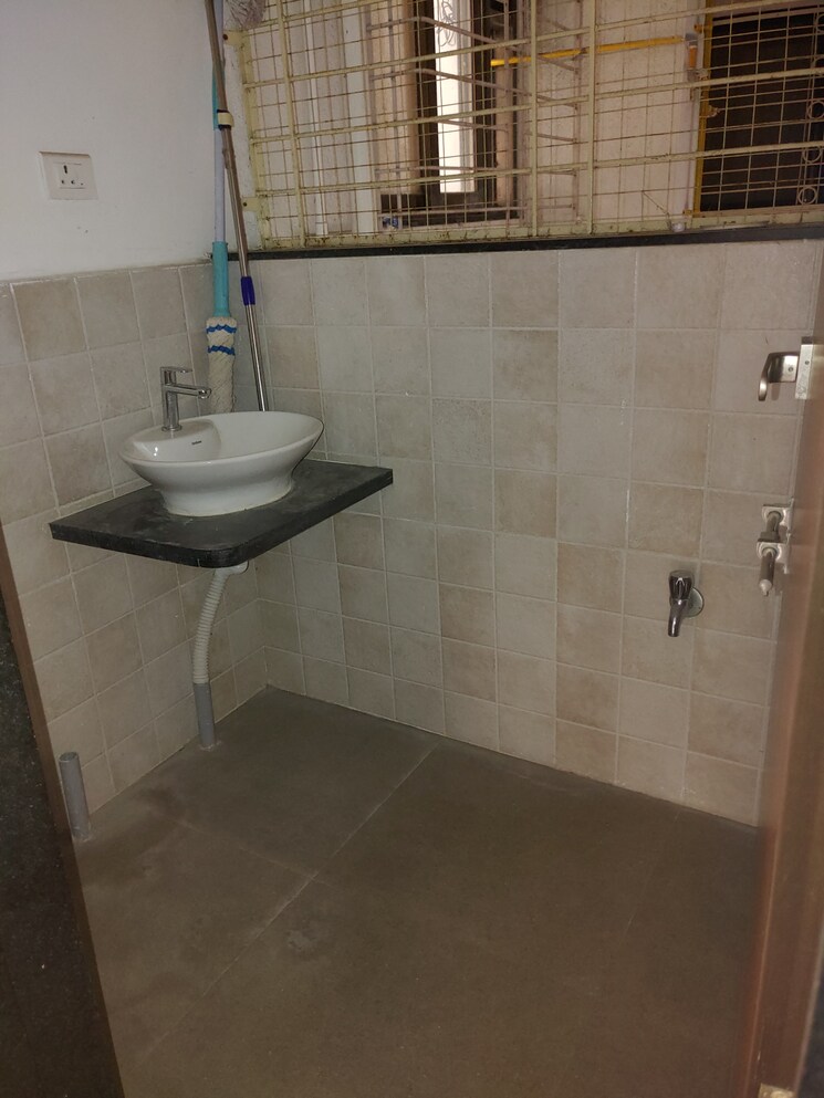 Bathroom, puranik-aldea-anexo 2 Bedroom 798 Sq.Ft. Apartment In Baner Pune 8284697