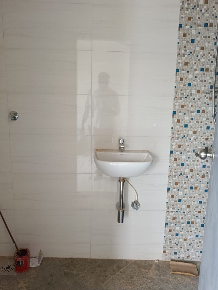 Bathroom, omkar-veda-exclusive 2 Bedroom 1553 Sq.Ft. Apartment In Parel Mumbai 8284719