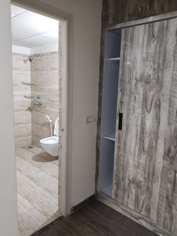 Bathroom in 2.5 BHK Apartment at Aims Golf Avenue I, Sector 75 – for Rent