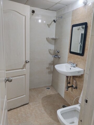 Bathroom in 2.5 BHK Apartment at Aims Golf Avenue I, Sector 75 – for Rent