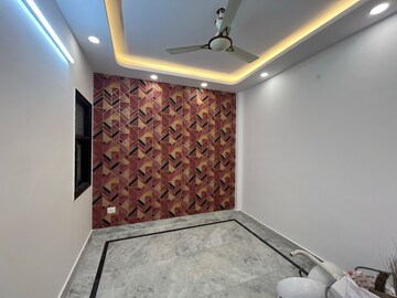 Bedroom in 3 BHK Builder Floor at Govindpuri – for Rent