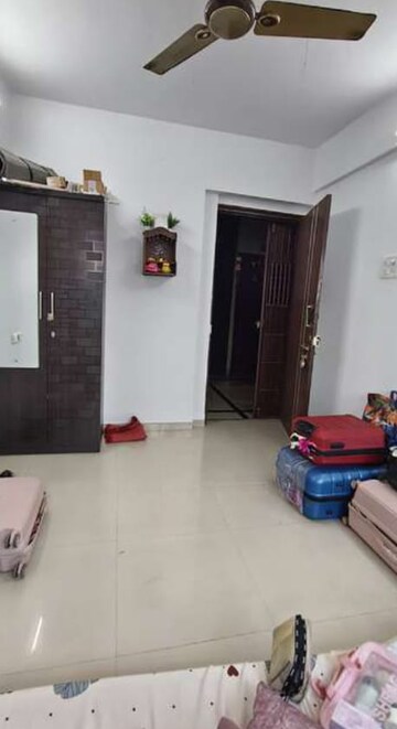 Furnished Amenities in 2 BHK Apartment at Lodha Amara, Kolshet Road – for Sale