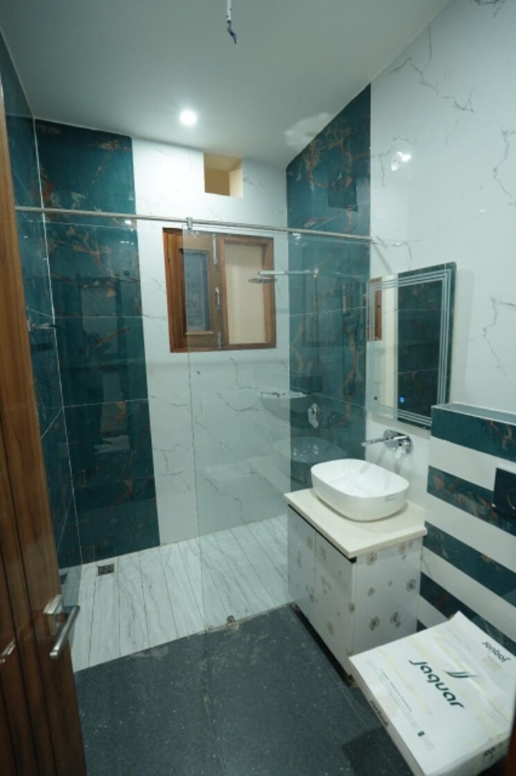 Bathroom, ambala highway 6 Bedroom 242 Sq.Yd. Independent House In Ambala Highway Zirakpur 8284928