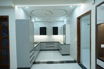 Building Lobby in 6 BHK Independent House at Ambala Highway – for Sale