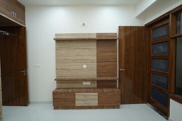 Room in 6 BHK Independent House at Ambala Highway – for Sale