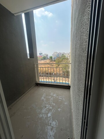 Room in 2 BHK Apartment at Godrej Greens, Undri – for Rent