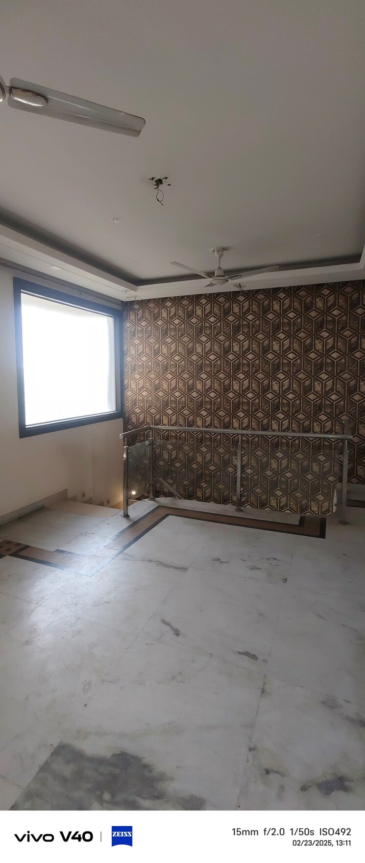 Room, sector 10 dwarka 3 Bedroom 1650 Sq.Ft. Apartment In Sector 10 Dwarka Delhi 8284951